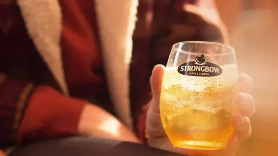 Ig Feed Halloween 2 Gold Apple Glass With Lens Flare Cinemagraph Video 6S 4X5 Social Media Global English